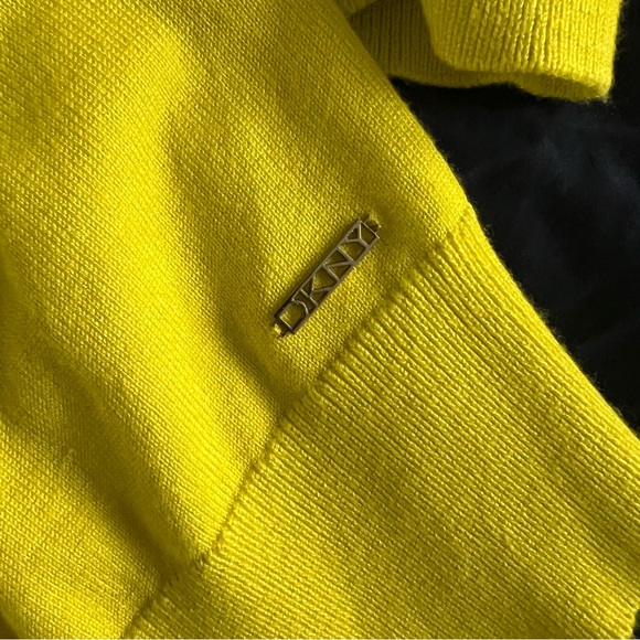 DKNY Fine Knit V-neck Top Citrus Yellow XS-S - Picture 5 of 7